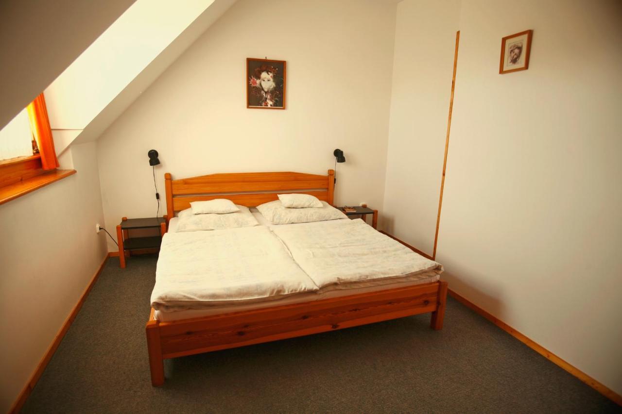 Keszi Panzio Hotell Budakeszi Rom bilde